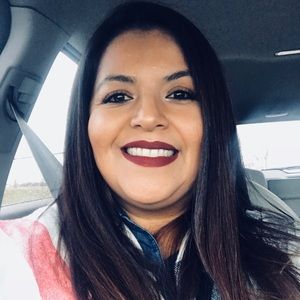 Meet your Posher, Dalia
